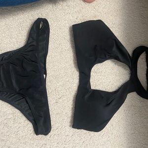 Black bikini
